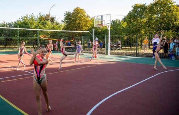 В Таганроге в рамках проекта «Сделаем вместе» открыли ещё одну спортплощадку
